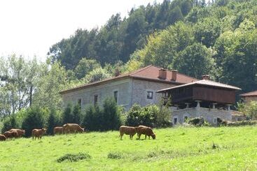 فندق فئة نجمة واحدة Agroturismo La Casona De Belmonte