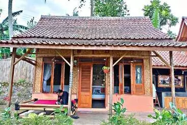 호텔 Cianjur Paddies Hostel