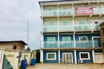 Omo Lucas Hotel & Suites