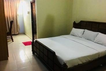 Omo Lucas Hotel & Suites