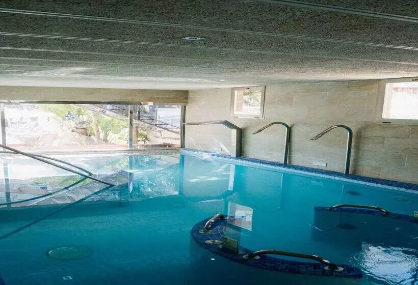 Ferrer Janeiro Hotel & Spa