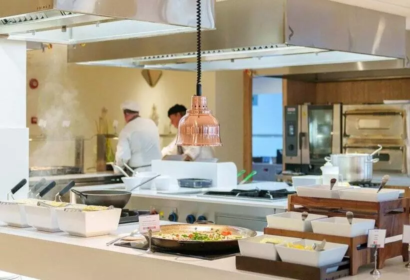 Ferrer Janeiro Hotel & Spa