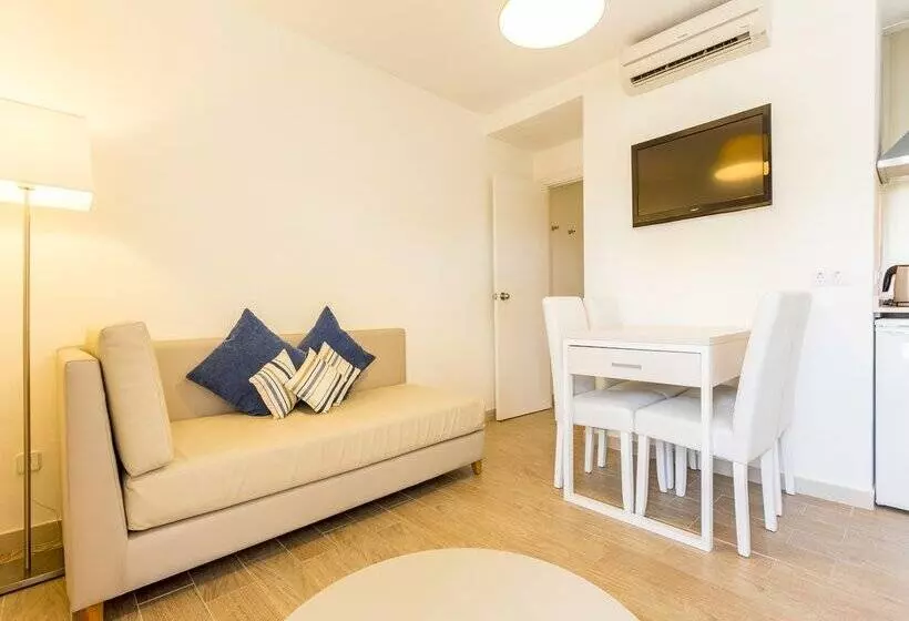 Ferrer Janeiro Hotel & Spa