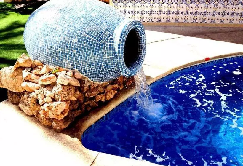 בית מלון כפרי El Dorado