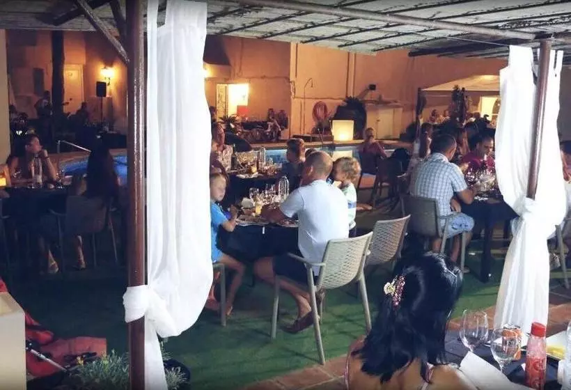 בית מלון כפרי El Dorado