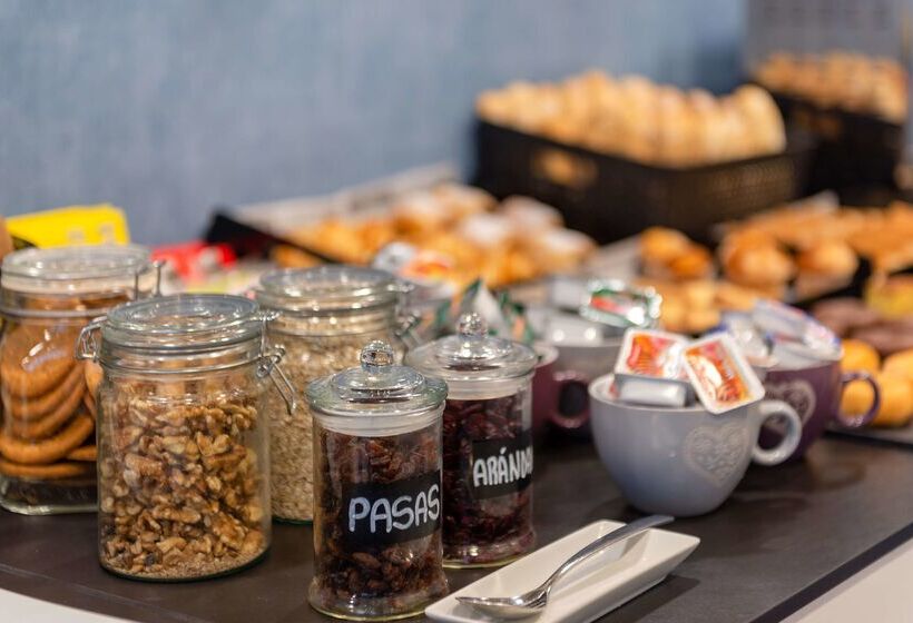 בית מלון כפרי Elche Centro Affiliated By Meliá