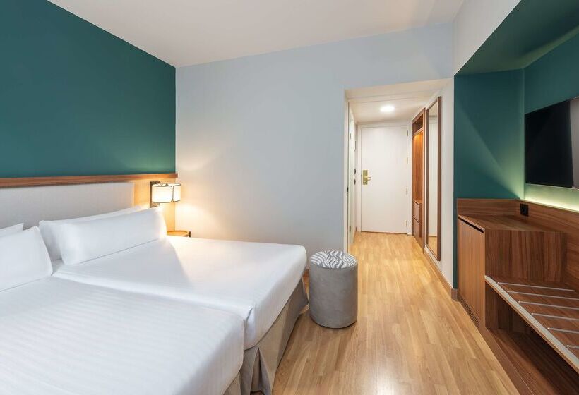 בית מלון כפרי Elche Centro Affiliated By Meliá