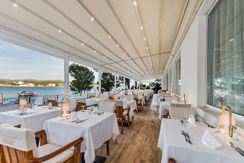 هتل Gran Fornells Thalasso & Spa