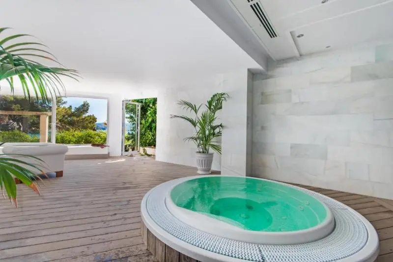 هتل Gran Fornells Thalasso & Spa