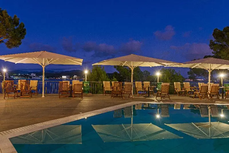 هتل Gran Fornells Thalasso & Spa