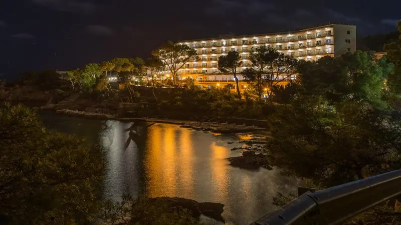 هتل Gran Fornells Thalasso & Spa