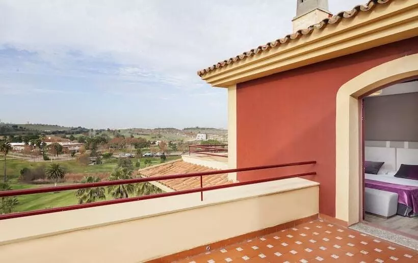 호텔 Ilunion Golf Badajoz