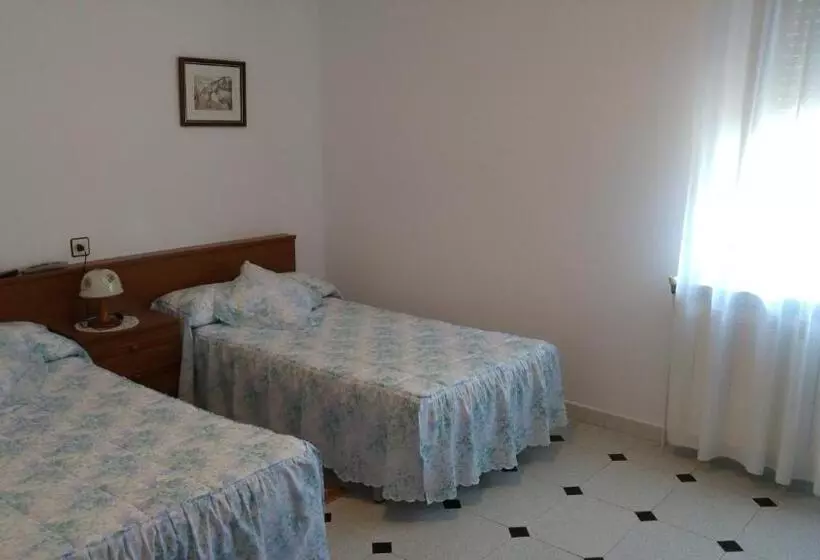 هتل La Encina Celorio Llanes