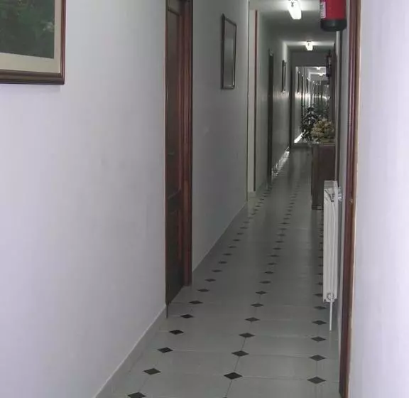 هتل La Encina Celorio Llanes