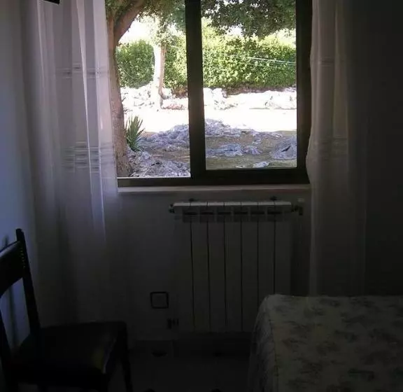 هتل La Encina Celorio Llanes