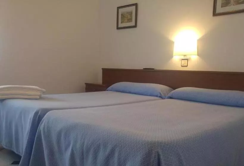 هتل La Encina Celorio Llanes