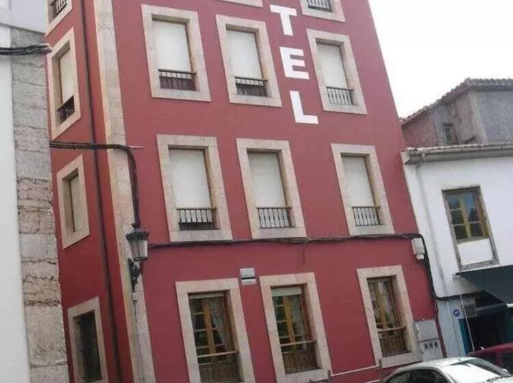 Отель Los Robles