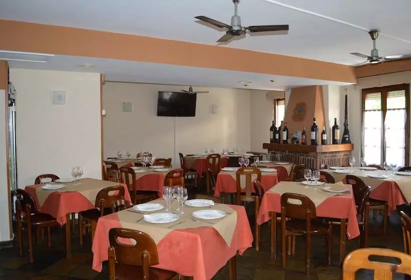 Отель Los Robles