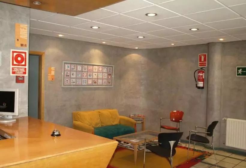 ホテル Lugones Nor