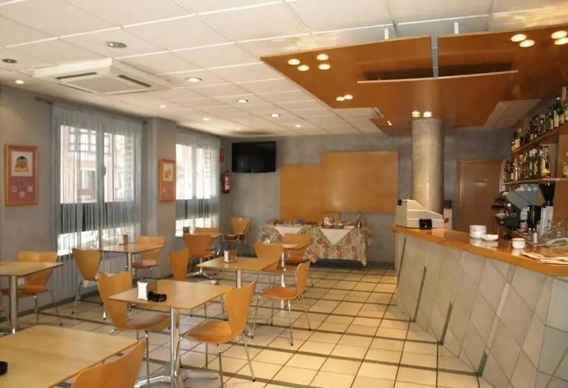 ホテル Lugones Nor