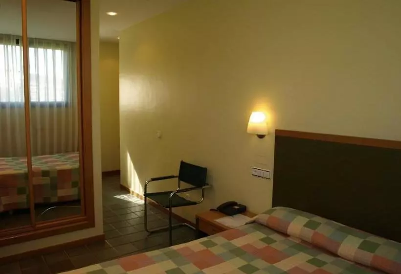 ホテル Lugones Nor