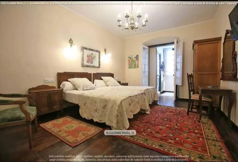 Hotel Palacio Carlos I