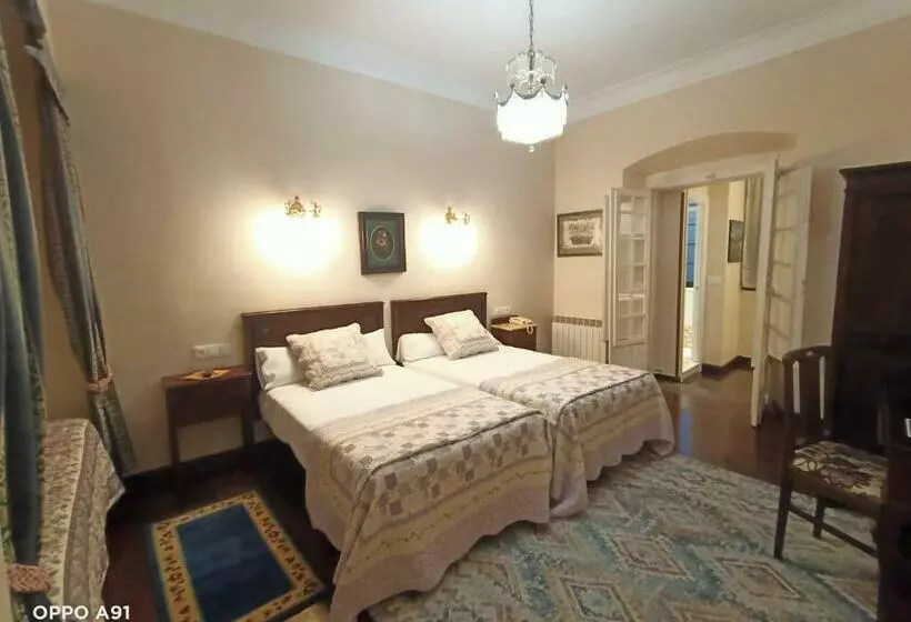 Hotel Palacio Carlos I