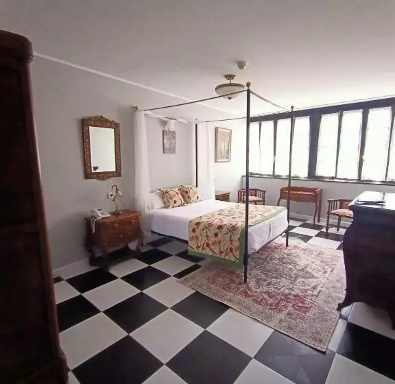 Hotel Palacio Carlos I
