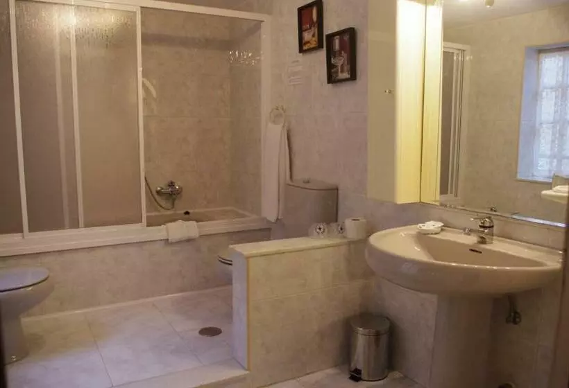 Hotel Palacio Carlos I