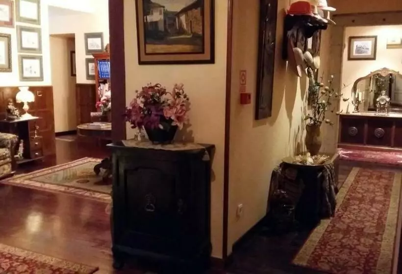 Hotel Palacio Carlos I