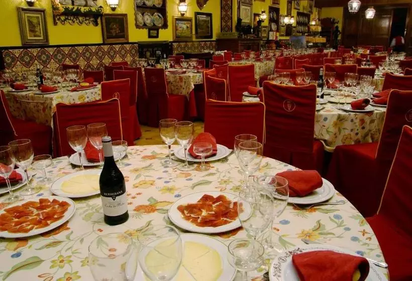 호텔 Reina Victoria