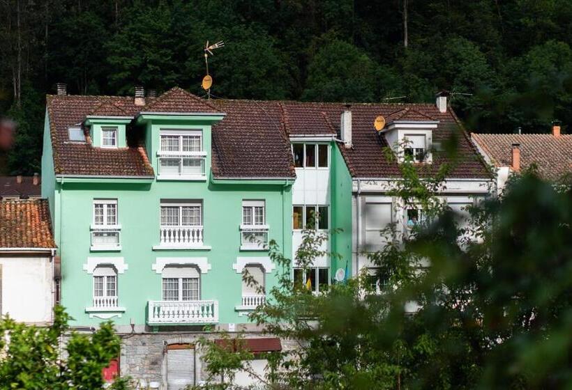 田舎風ホテル Alojamiento Calzada Romana