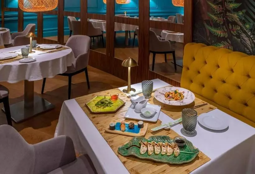 Mediterráneo Bay Hotel & Resort