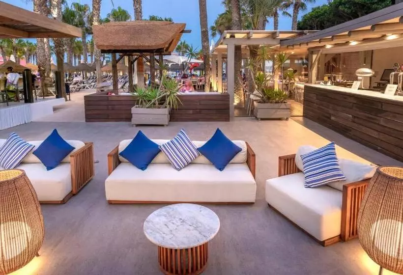 Mediterráneo Bay Hotel & Resort