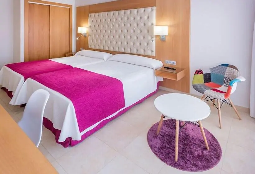 Mediterráneo Bay Hotel & Resort