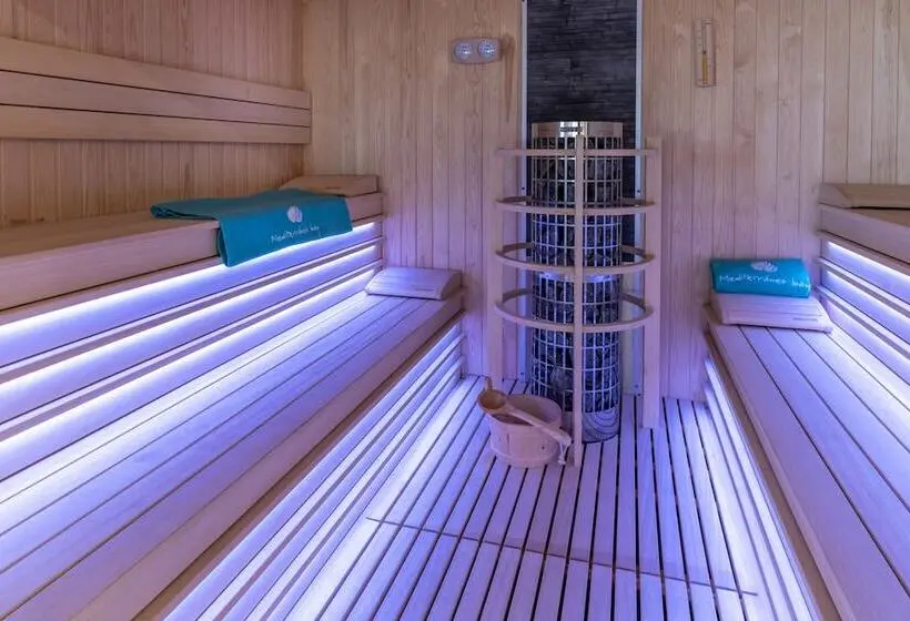 Mediterráneo Bay Hotel & Resort