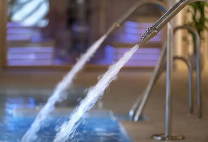 Mediterráneo Bay Hotel & Resort