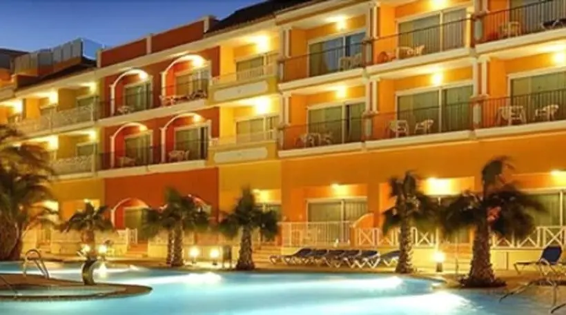 Mediterráneo Bay Hotel & Resort