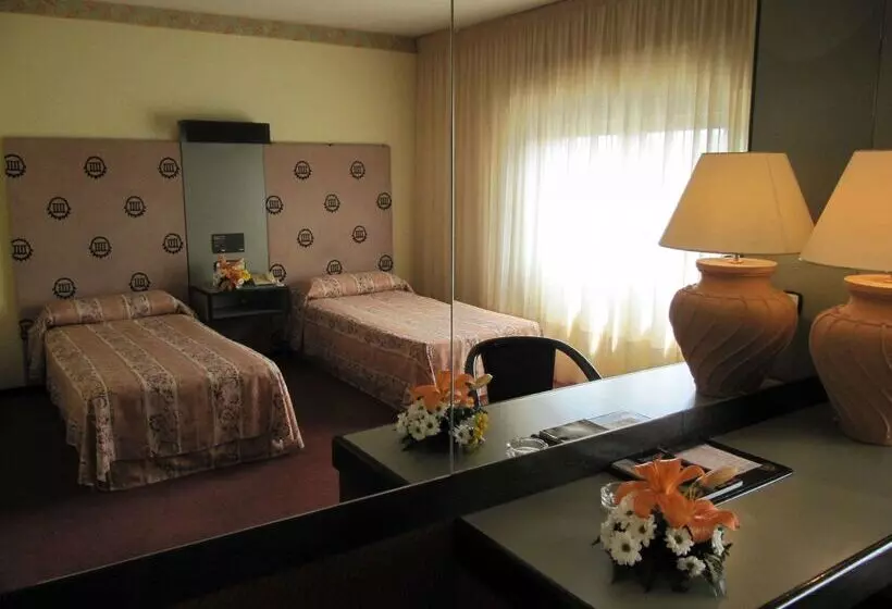 Sercotel Cuatro Postes