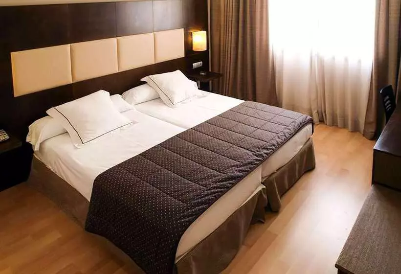 Sercotel Cuatro Postes