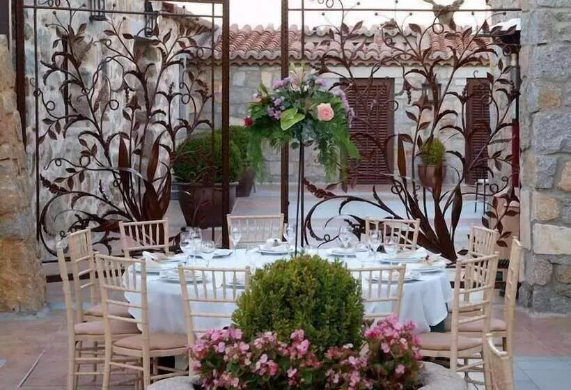 Sercotel Cuatro Postes