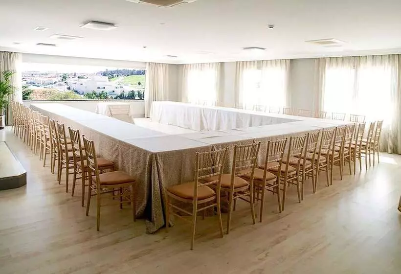 Sercotel Cuatro Postes