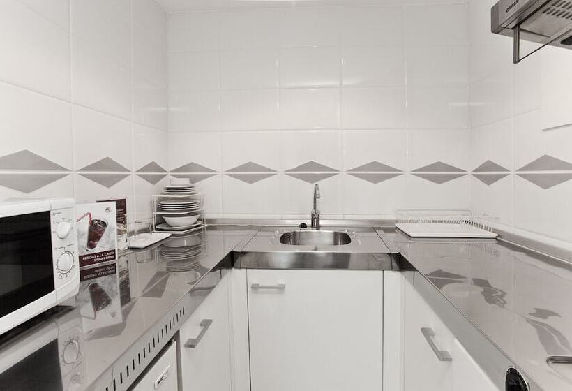 Aparthotel Atenea Barcelona