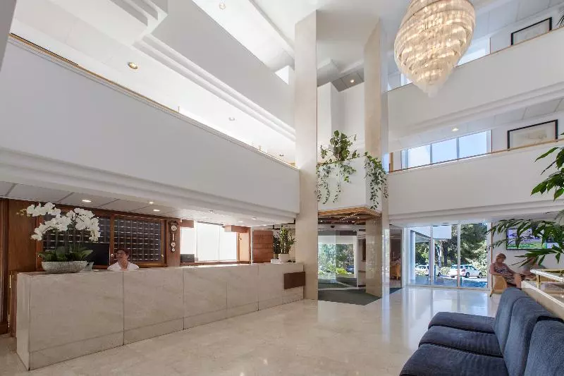 Aparthotel Ponent Mar