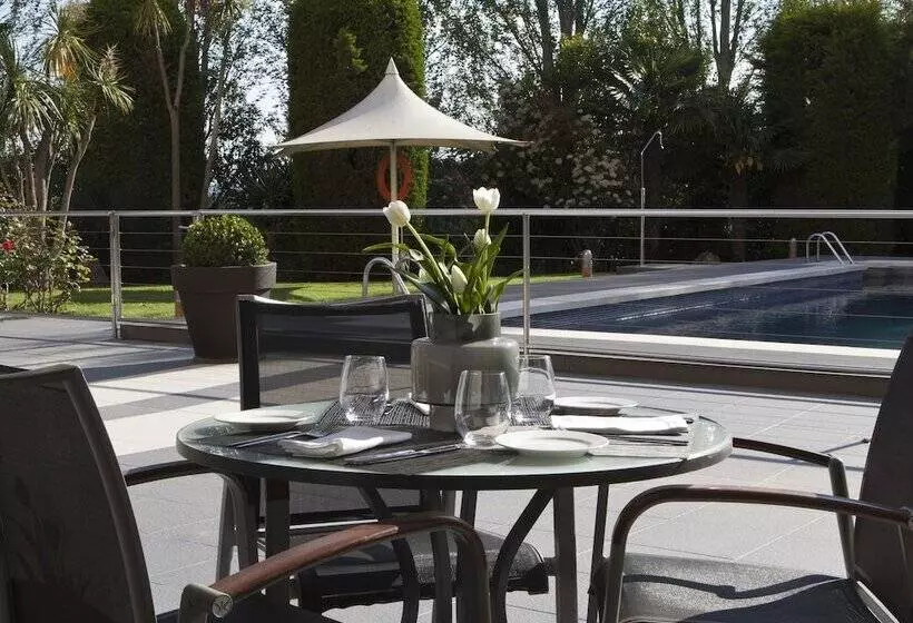 Ac Hotel San Cugat By Marriott