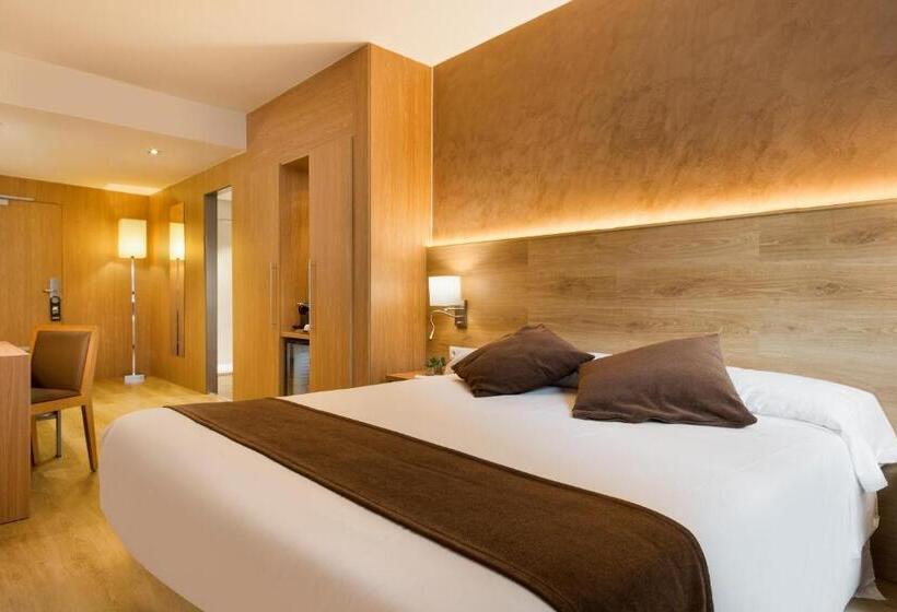 هتل Acta Azul Barcelona