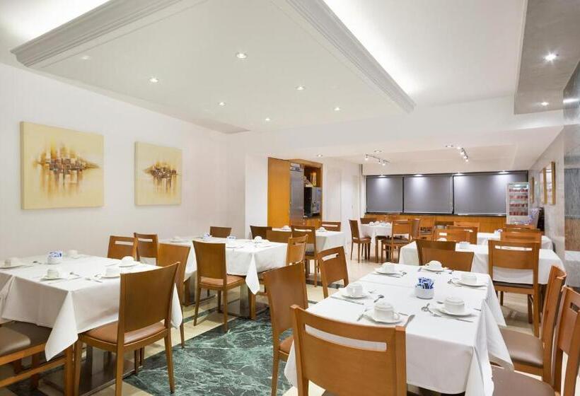 هتل Acta Azul Barcelona