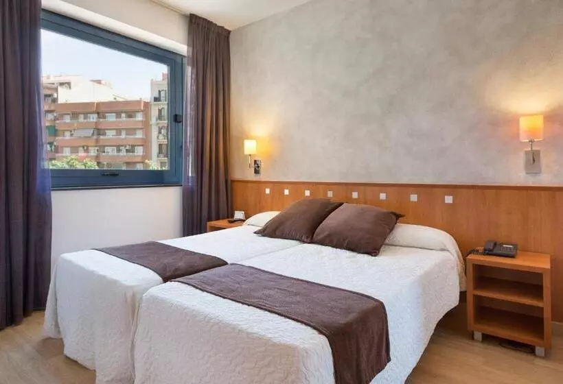 Отель Acta Azul Barcelona