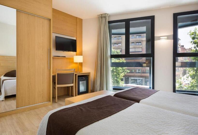 هتل Acta Azul Barcelona