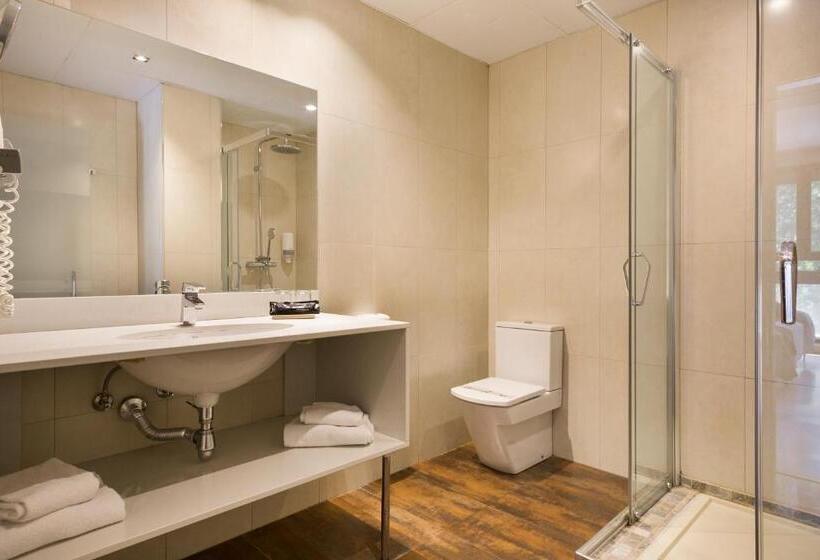 هتل Acta Azul Barcelona